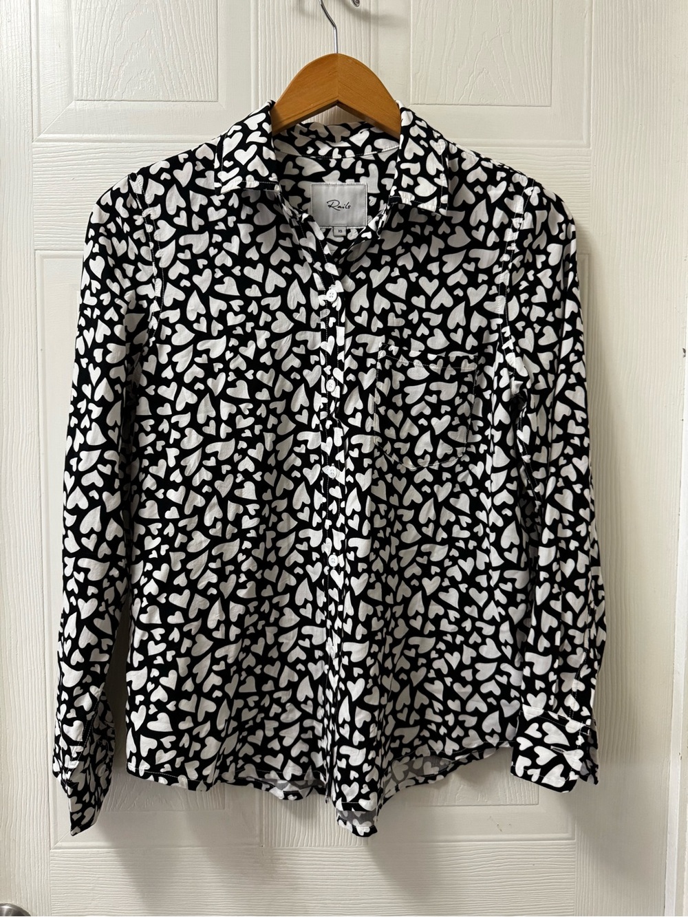 Rails Black & White Heart-Print Button Down Blouse